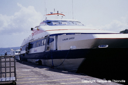 LEXPRESS DES ILES